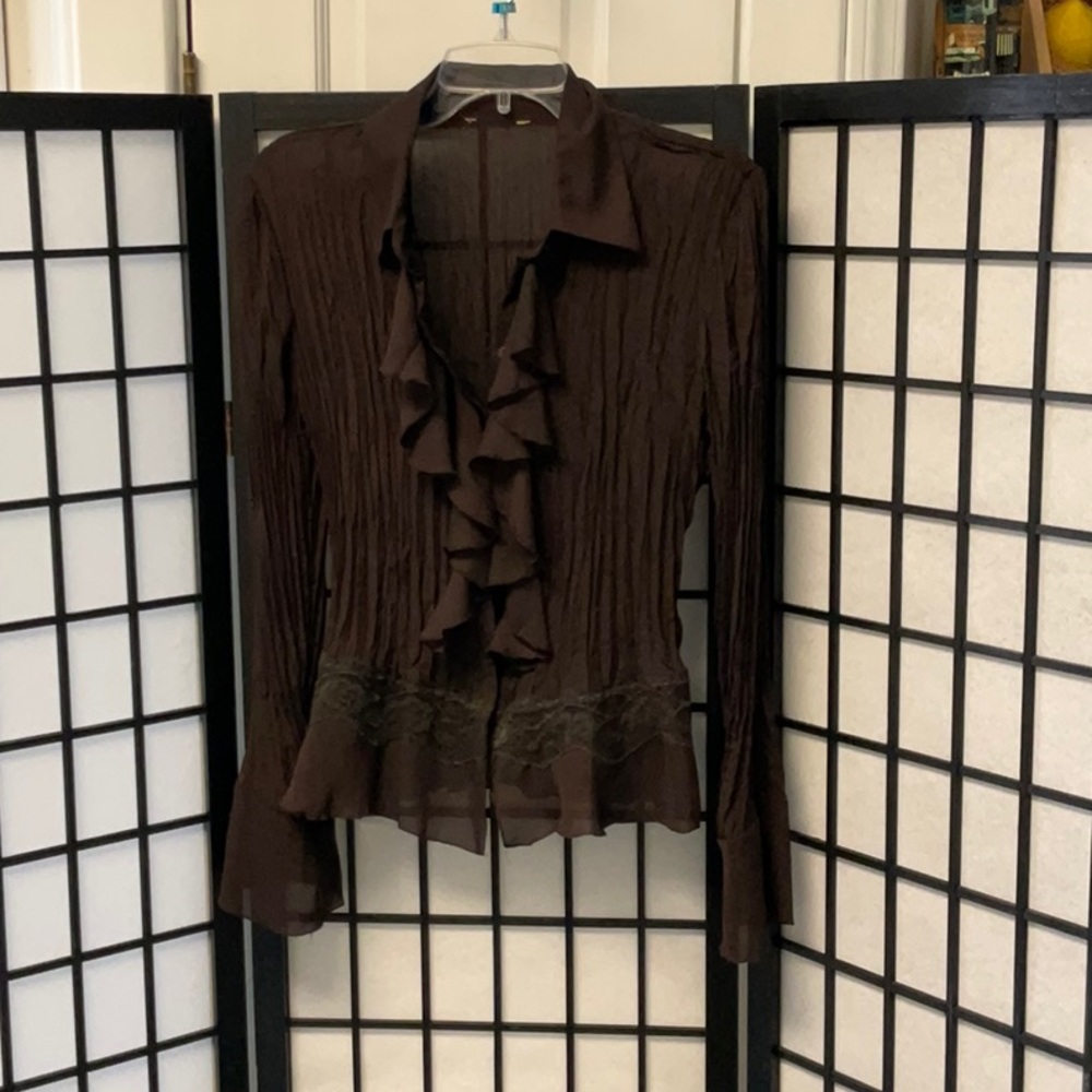 Vintage dressy blouse, measures like a medium, excellent condition